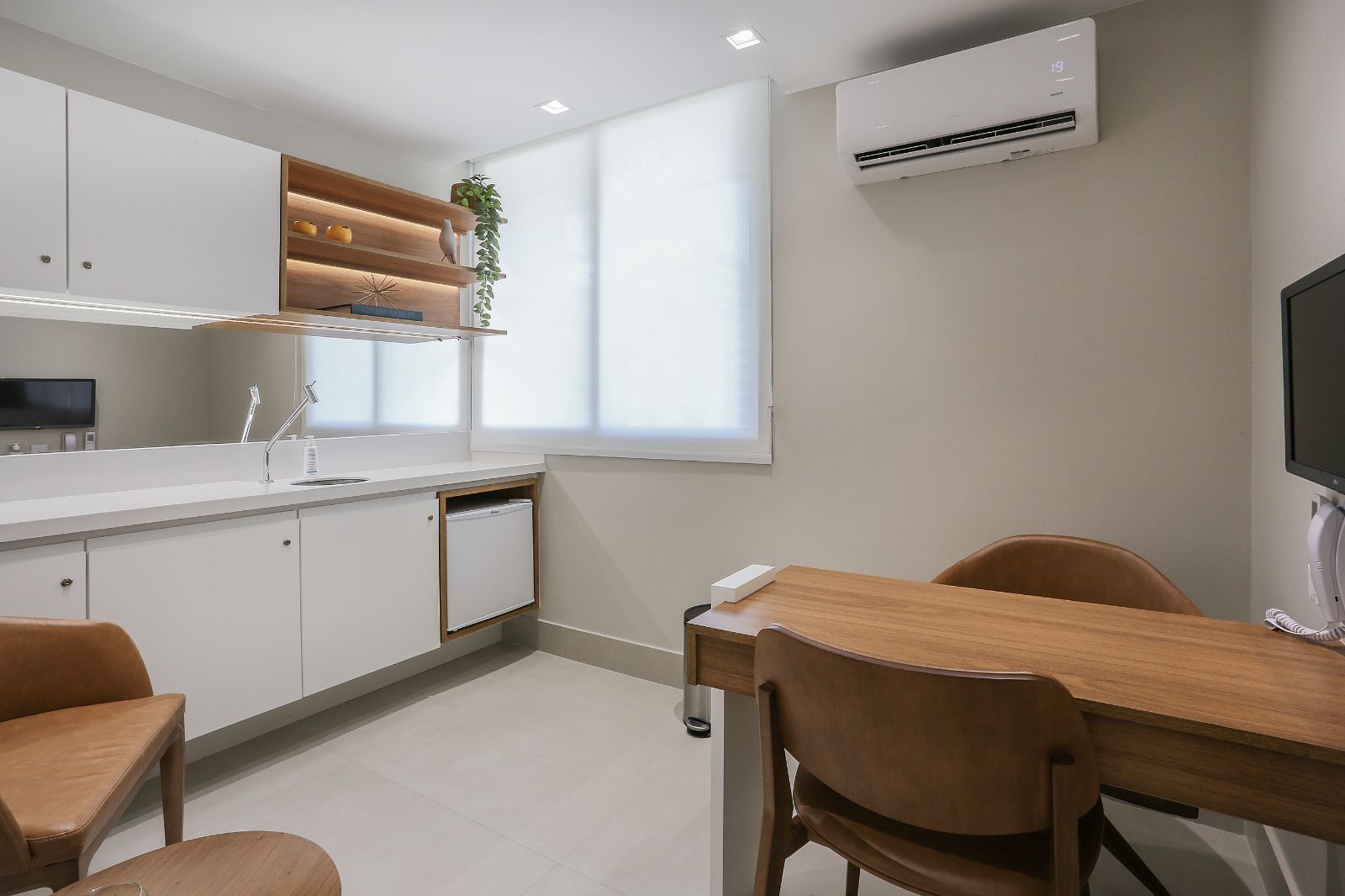 Consultório Wedoctors Otávio Kelly — sala de atendimento da Dra. Rivâny Pires, nutróloga em Niterói RJ